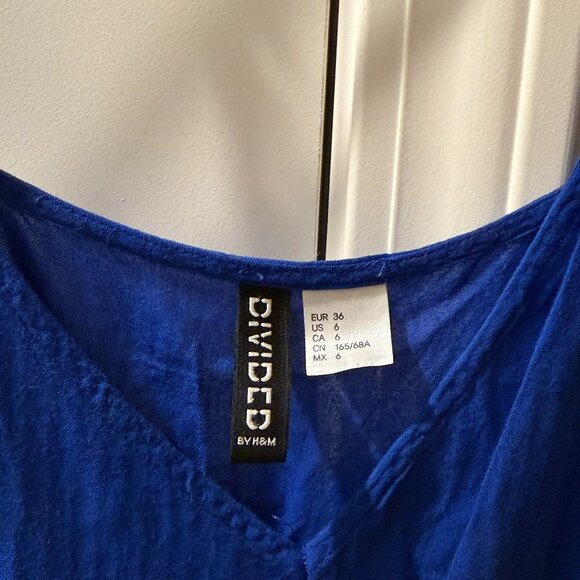 Royal blue romper with pockets! - Picture 3 of 3